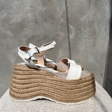 Cargar imagen en el visor de la galería, CAPRI YUTE