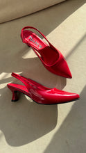 Cargar imagen en el visor de la galería, KITTEN HEELS CHERRY
