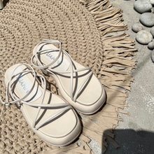 Cargar imagen en el visor de la galería, CAPIATTA OFF WHITE