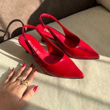 Cargar imagen en el visor de la galería, KITTEN HEELS CHERRY