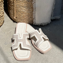 Cargar imagen en el visor de la galería, SICILY OFF WHITE