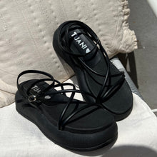 Cargar imagen en el visor de la galería, CAPIATTA NEGRO