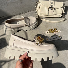 Cargar imagen en el visor de la galería, MOCASINE 3 EN 1 HUESO