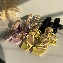 Cargar imagen en el visor de la galería, BEVERLY HEELS AMARILLAS