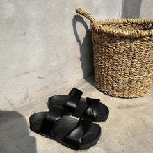 Cargar imagen en el visor de la galería, BALIHAI NEGRO