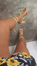 Cargar imagen en el visor de la galería, BEVERLY HEELS AMARILLAS