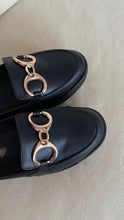 Cargar imagen en el visor de la galería, MOCASIN NEGRO
