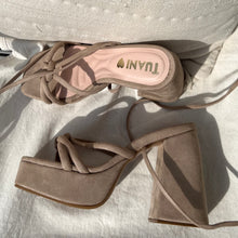 Cargar imagen en el visor de la galería, SAVANNA BEIGE
